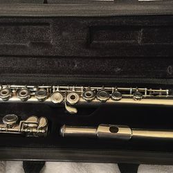 265Sll Yamaha Flute