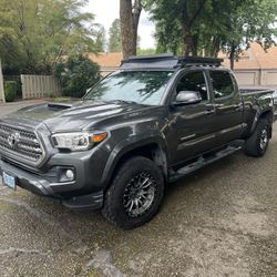2017 Toyota Tacoma