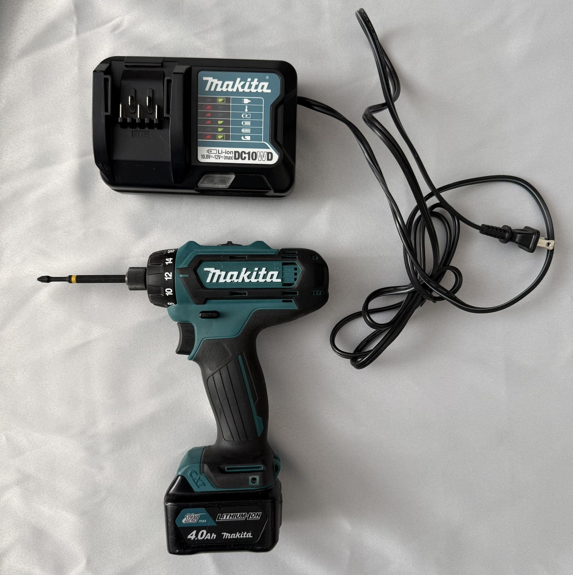 Makita FD06 + battery + charger .