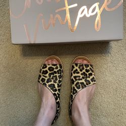 Crown Vintage flat shoes size 6 New