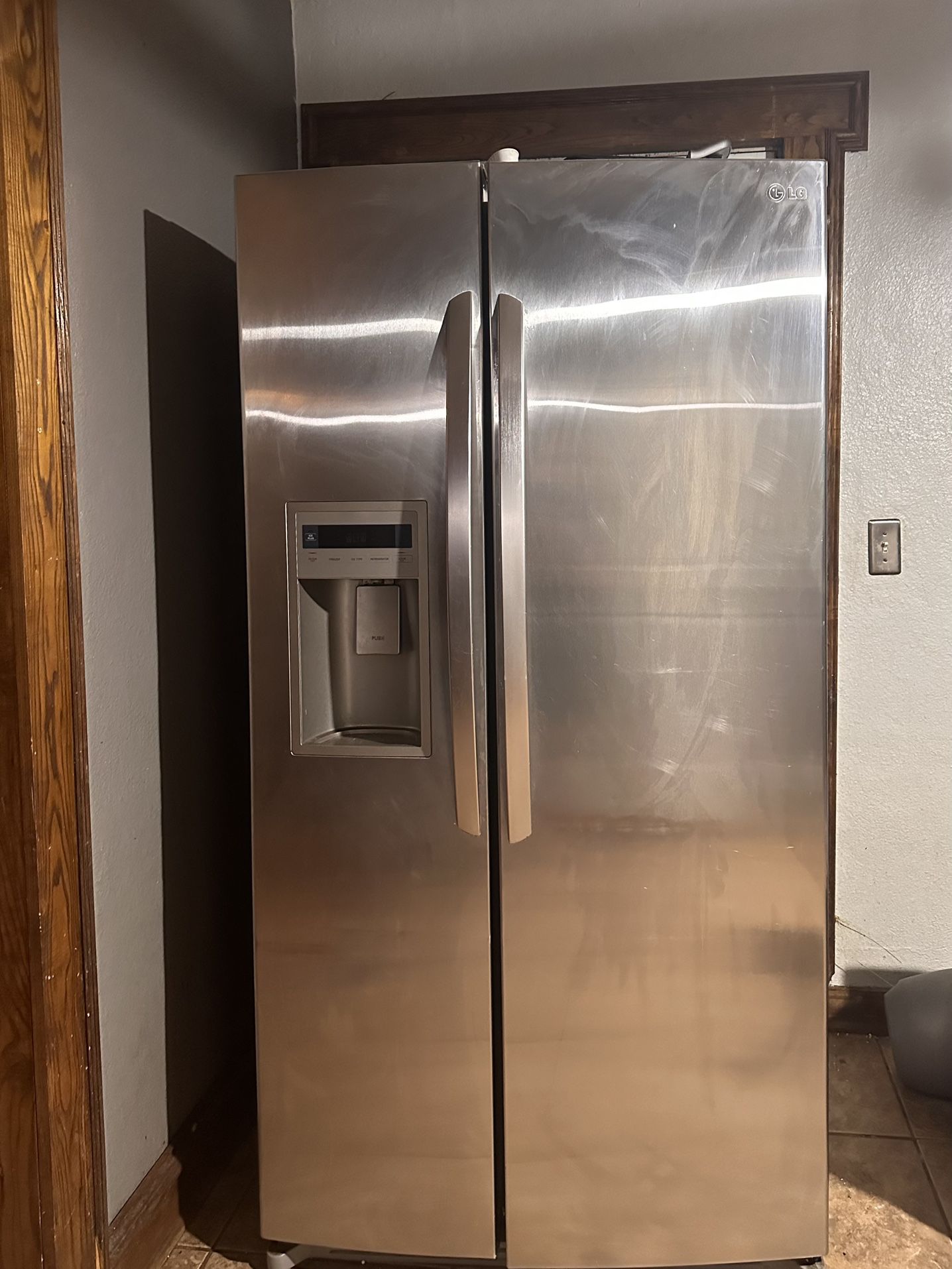 Lg double door Refrigerator $70