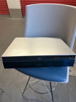 Sony BDP-S1 Blu-ray Disc Player High Definition 1080p Video Output No Remote