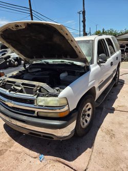 Motor  5.3 v 8  vortec  L S  2004 Tahoe