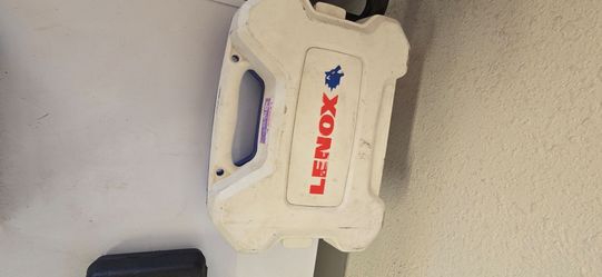 Hole saw kit