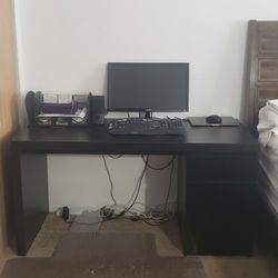 Desk Free