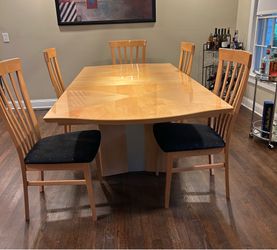 Dining Room Table and Chairs