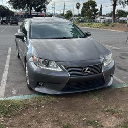 2014 Lexus ES 300h
