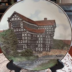 10.5" Vintage Gallery Royal Doulton Tudor Mansion Little Moreton Hall Cheshire Collectible Plate