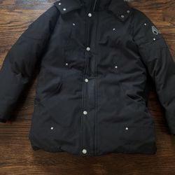 Moose Knuckles White Fur