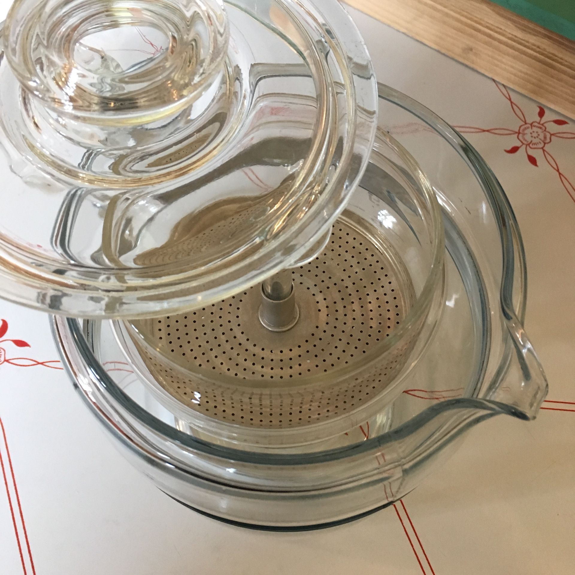 Vintage Pyrex percolator coffee pot flameware glass stove top for Sale in  Glendale, CA - OfferUp