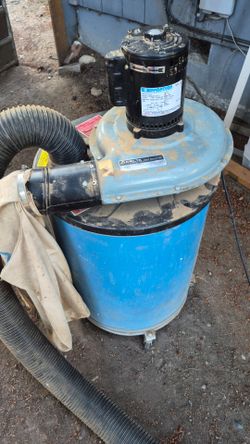 Delta dust collector