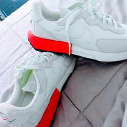 NIKE WAFFLE 6.5