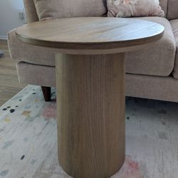 Wooden Round Pedestal Accent Side Table/Coffee Table/End Table