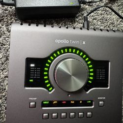 APOLLO TWIN X HERITAGE EDITION SPACE GREY W/ FREE UAD PLUGINS BRAND NEW