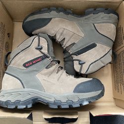 Red Wing 3561 Men's Truhiker 6" Waterproof CSA Steel Toe Hiking Boots  ( Size 8D ) 