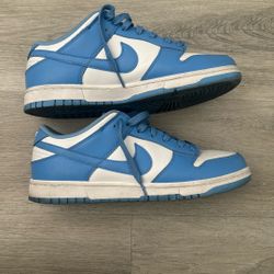 Nike Dunk UNC 
