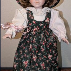 KINGSTATE THE PRESTIGE COLLECTION PORCELAIN DOLL w/ STRAW HAT 18" TALL