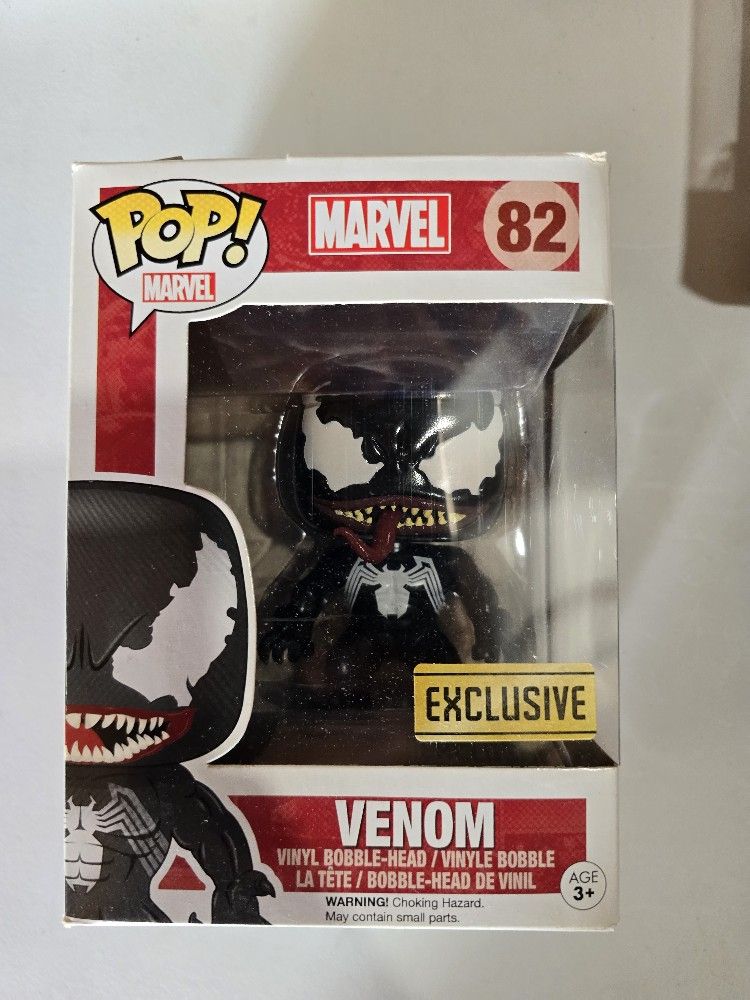 Funko Pop! Vinyl: Marvel - Venom - Walgreens Exclusive #82 *Damaged Box*