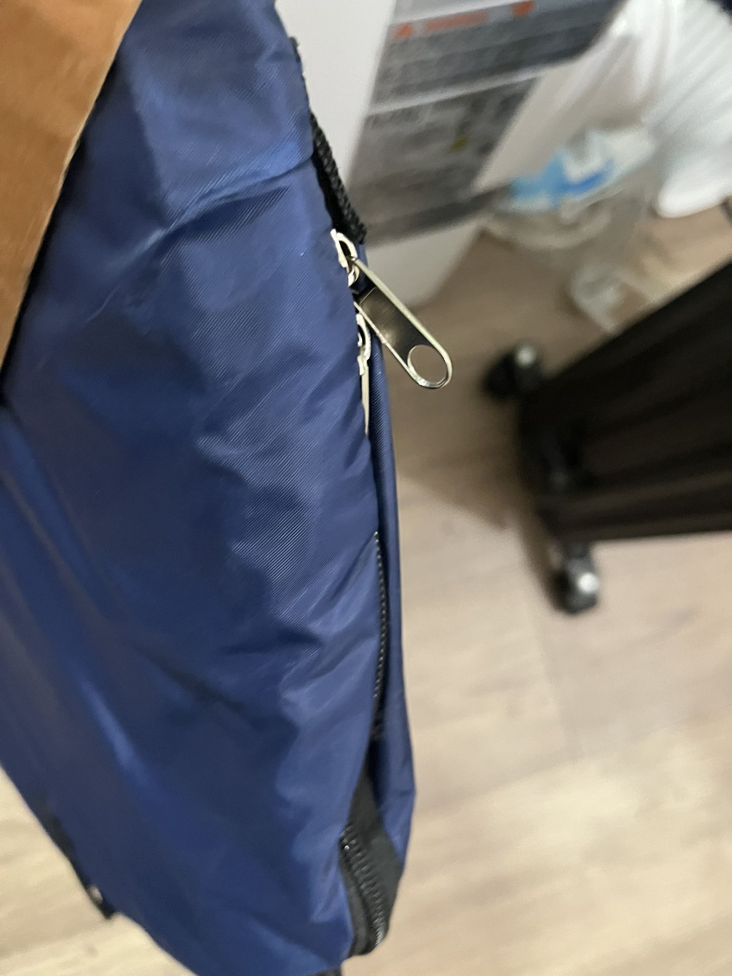 Auto Pop Up Tent-New