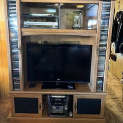 TV/ Entertainment Center