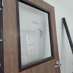 Comercial Door