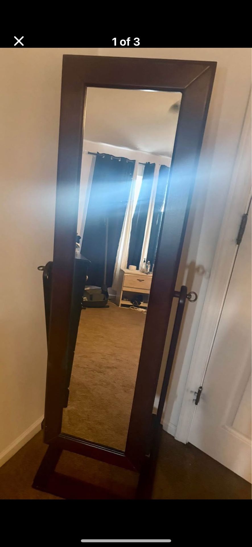 Mirror With jewelry Storage