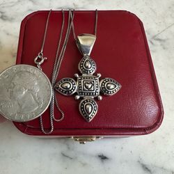 Vintage 925 Sterling Silver, Maltese Cross necklace w/attached large bale, marked Q.T 925, 18in 925 chain