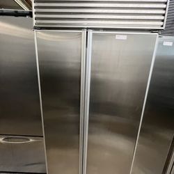 Subzero 36” built in refrigerator  stainless steel 2yr warranty