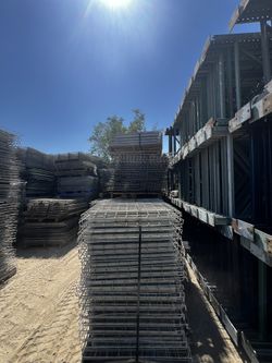 Pallet Racks 