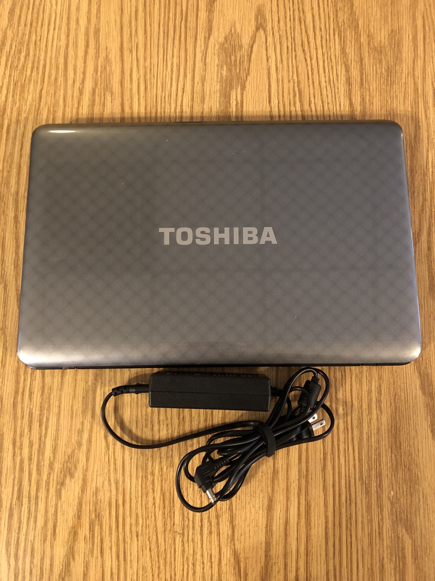 TOSHIBA Satellite L755 Laptop (for part or repair) read