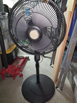 Lasco 16 inch fan