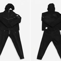 NEW ALL BLACK NIKE TECH