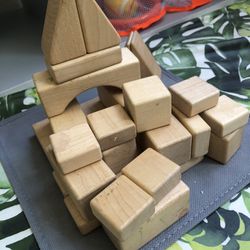 FREE WoodenBuilding Blocks  