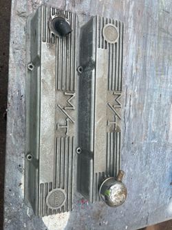 Chevy small block M/T aluminum valve covers