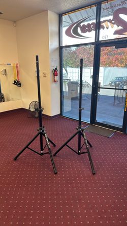 Ultimate Support Speaker Stands – Pair