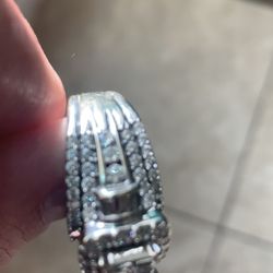 Diamonds Ring