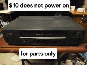 Philips Magnavox VCR $10
Does not power on
For parts only
Pick up in Harlingen, I live near Walmart
Antiques, Telephone, Flags & Collectables