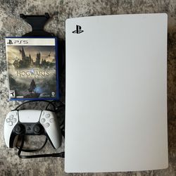 Sony PlayStation 5 (Like New with Hogwarts Game)