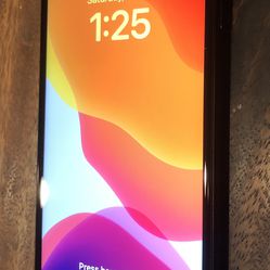 Gorgeous Iphone 8 64GB Factory Unlocked LIKE NEW