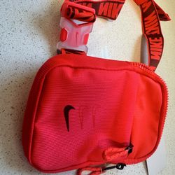 $18 New Authentic Nike Crossbody/Fanny Hip Waist Bag