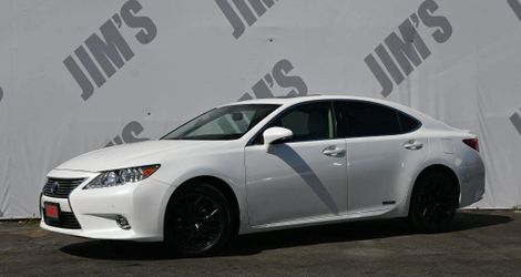 2015 Lexus ES 300h