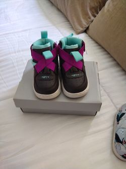 Girl AR1 Size 5c 