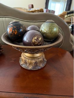 Bowl decor- center piece