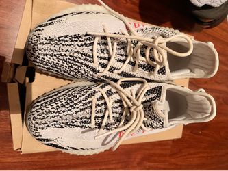 Yeezy 350 zebra