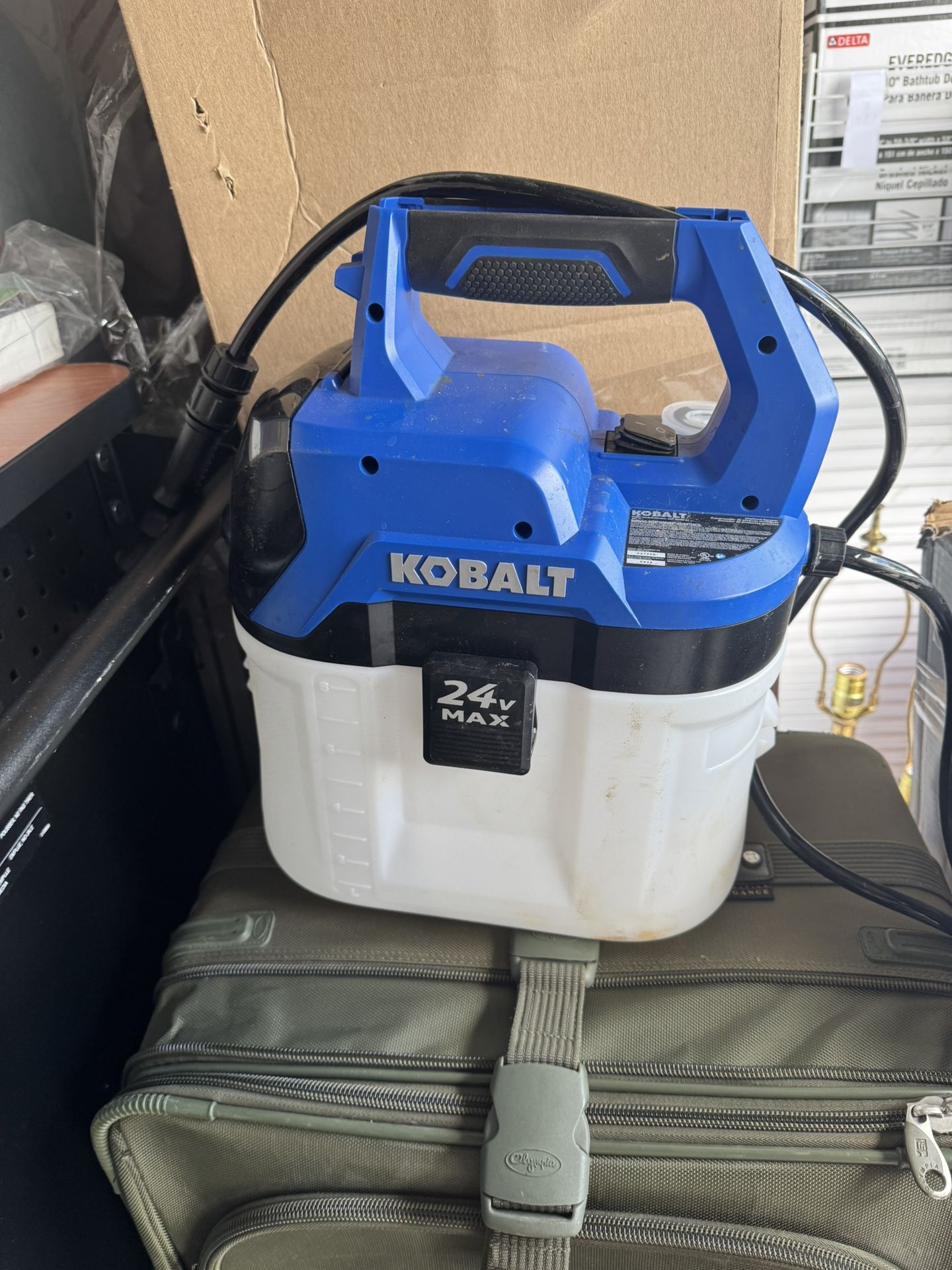 Kobalt 24V Max 2.11-Gallon Cordless Chemical Sprayer.