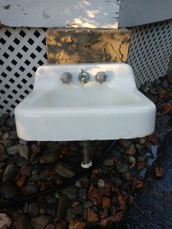 Antique Basin Also Comes With Antique Toilet Bowl