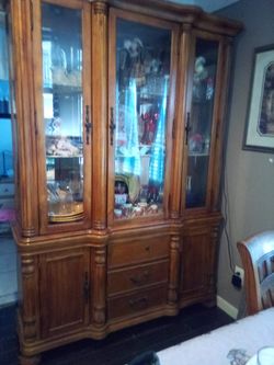 Comedor De 6 Sillas Y Chinera De Pura Madera
