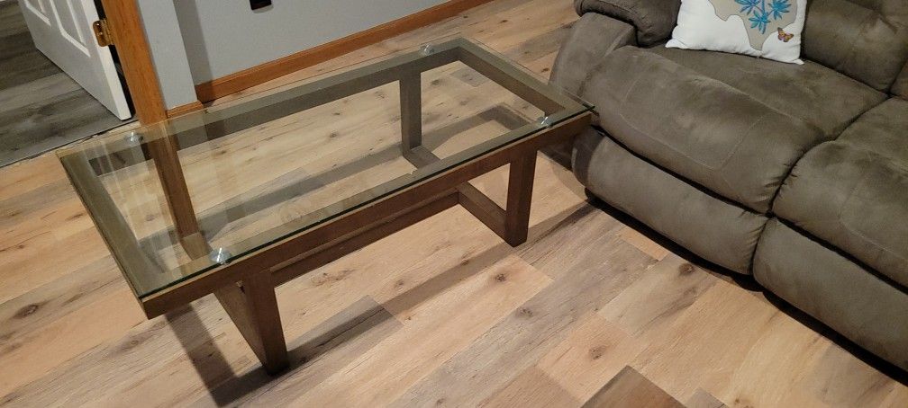GLASS TOP COFFEE TABLE