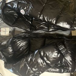 Moncler Maya Puffer New Unworn Size Small