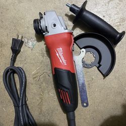 Milwaukee Grinder